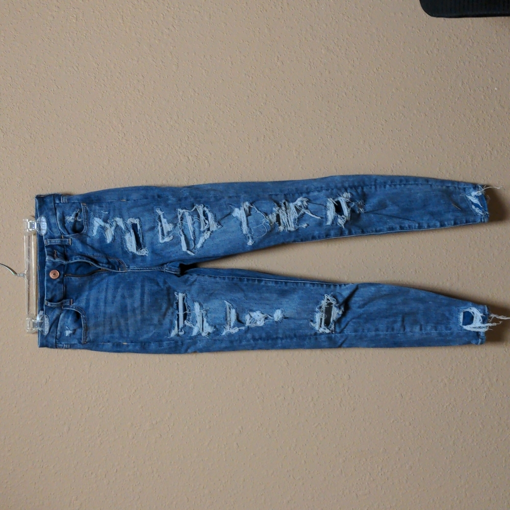 American eagle distressed blue jeans size 2 curvy hi-rise jegging